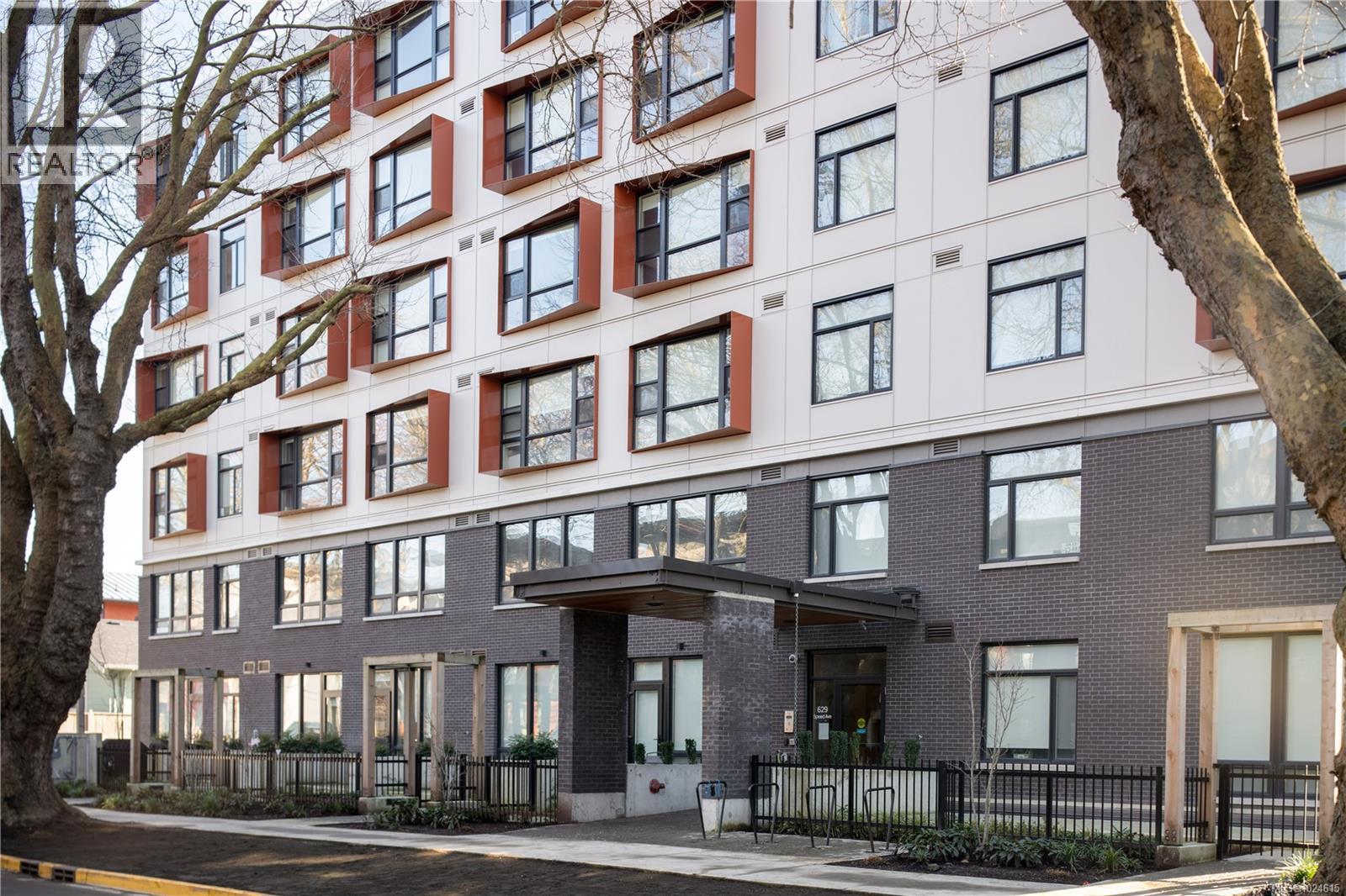 206 629 Speed Avenue, Victoria