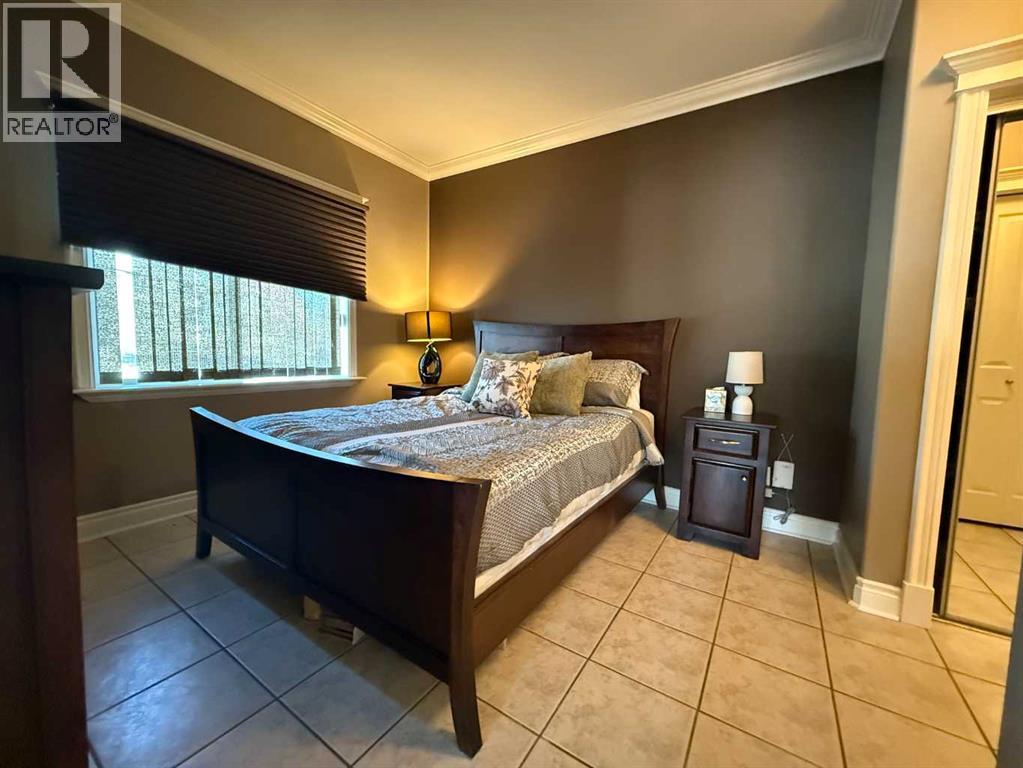 9918 Gordon Avenue, Fort McMurray