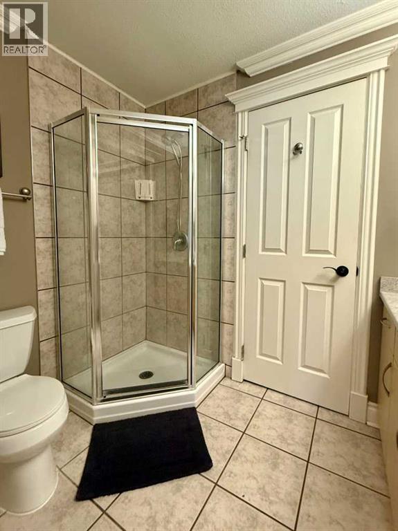 9918 Gordon Avenue, Fort McMurray