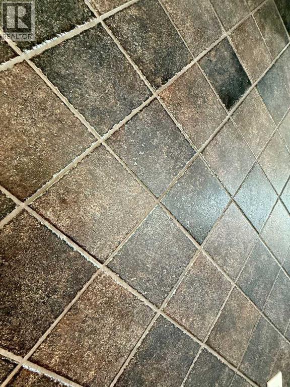 9918 Gordon Avenue, Fort McMurray