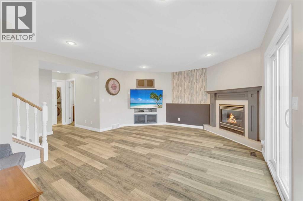 16 Parson Drive, Sylvan Lake