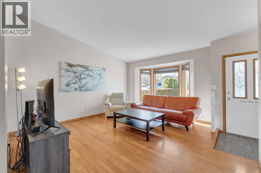 16 Parson Drive, Sylvan Lake