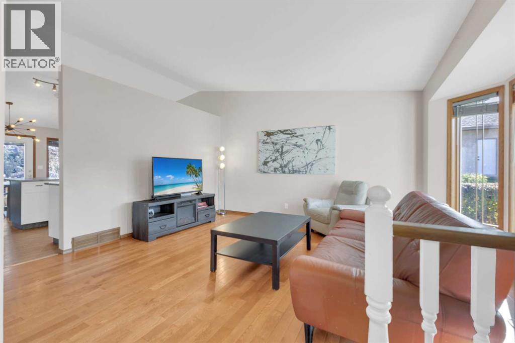 16 Parson Drive, Sylvan Lake