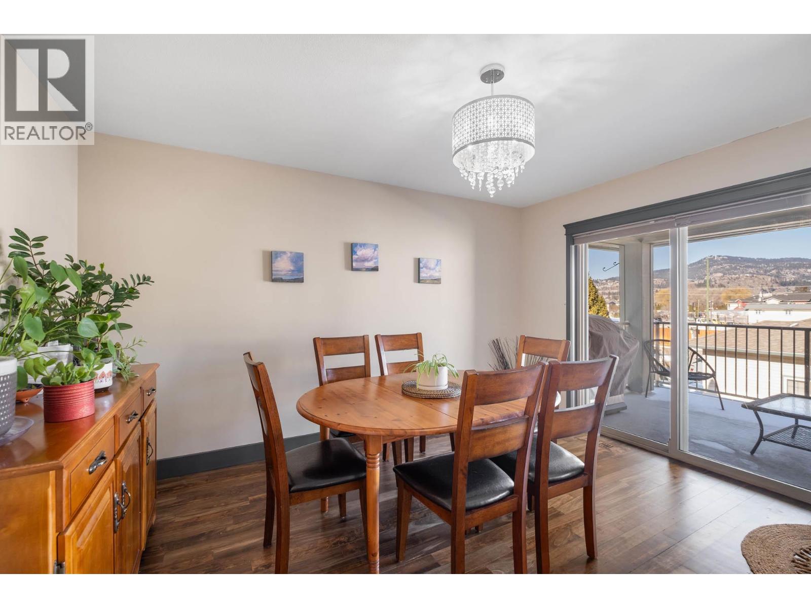  3284 Redecopp Court, Lake Country