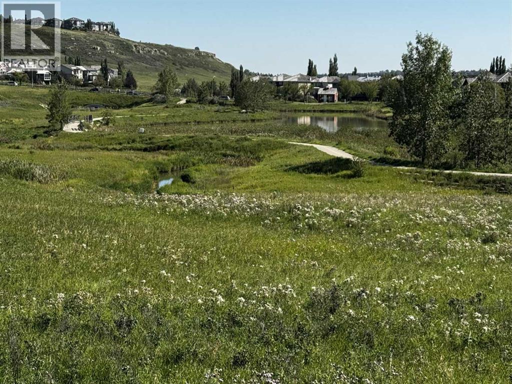 Single Family House 3 Level for Sale in  Hidden Creek Cove NW Hidden Valley Calgary 