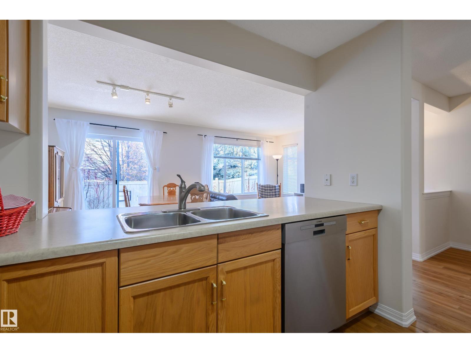 #44 30 LEVASSEUR RD, St. Albert