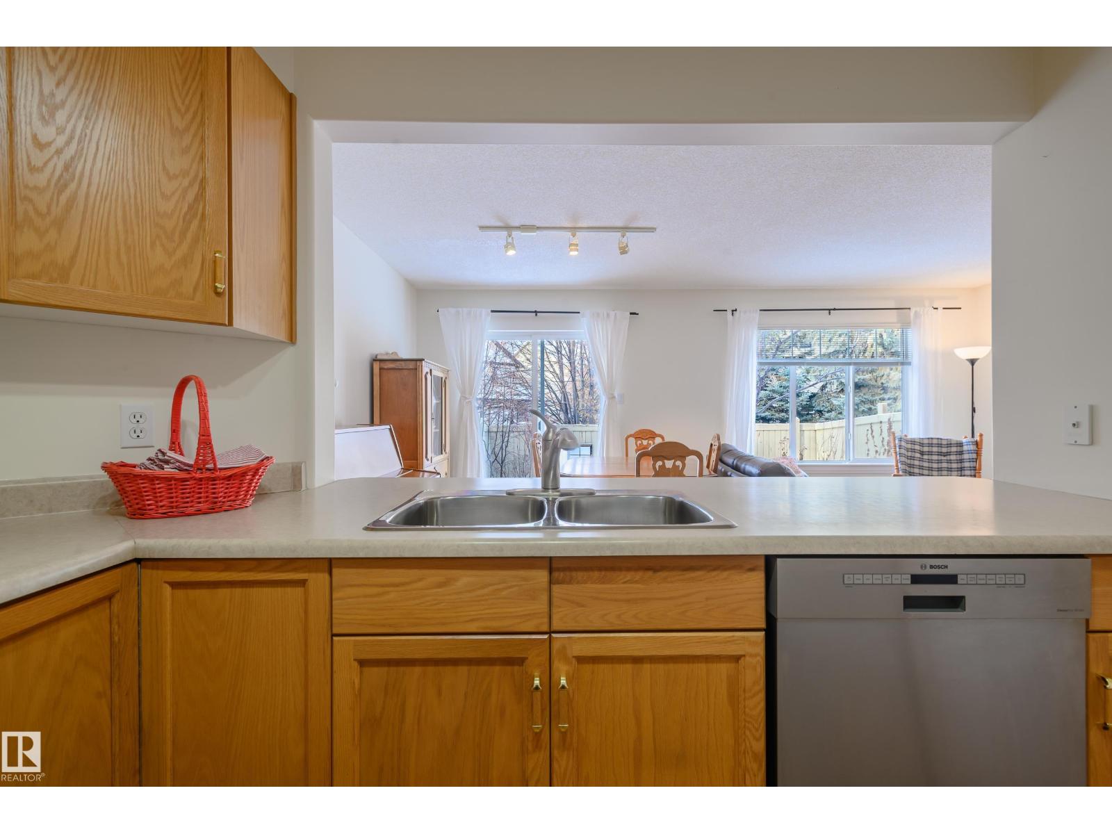 #44 30 LEVASSEUR RD, St. Albert