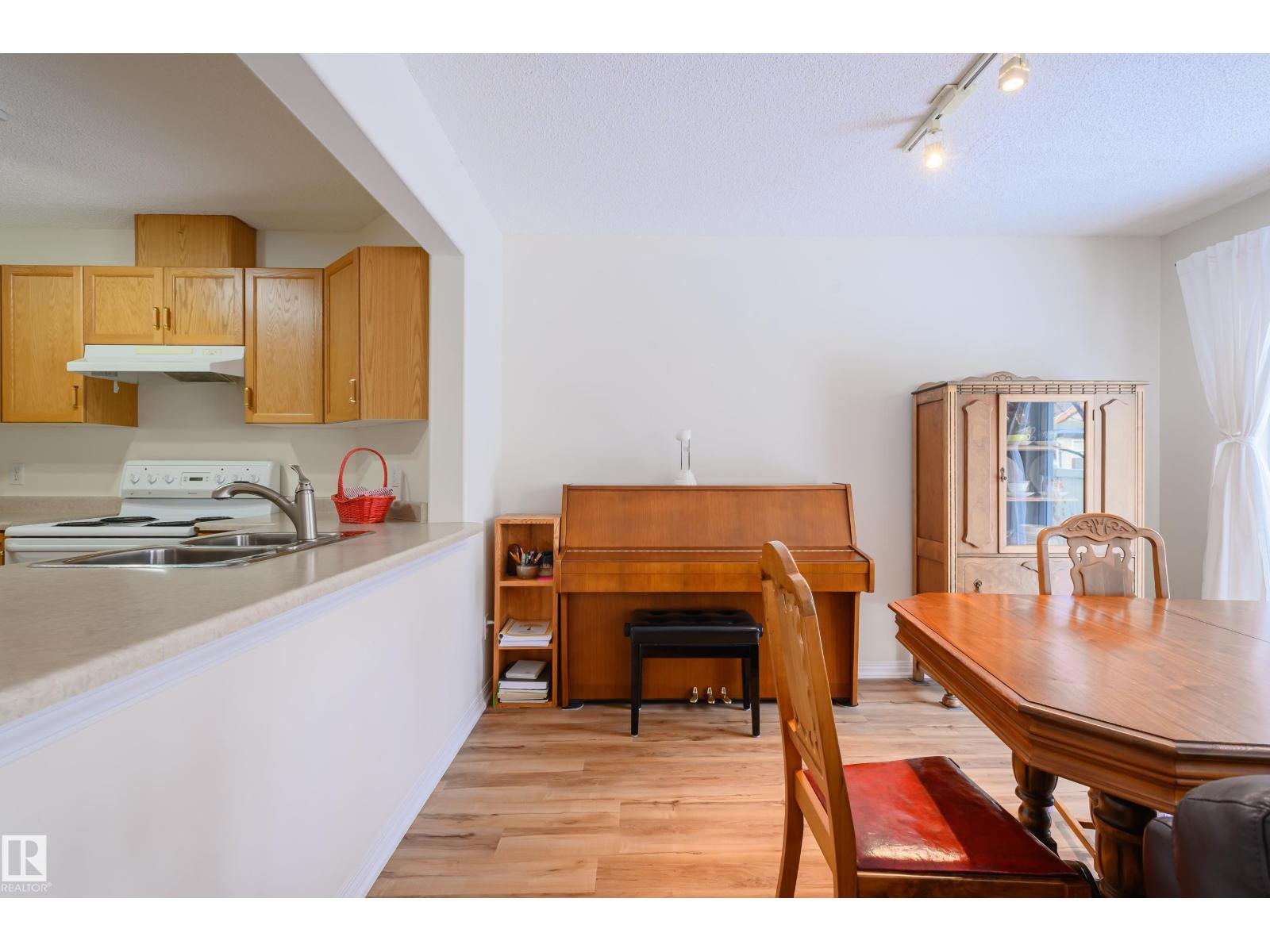 #44 30 LEVASSEUR RD, St. Albert