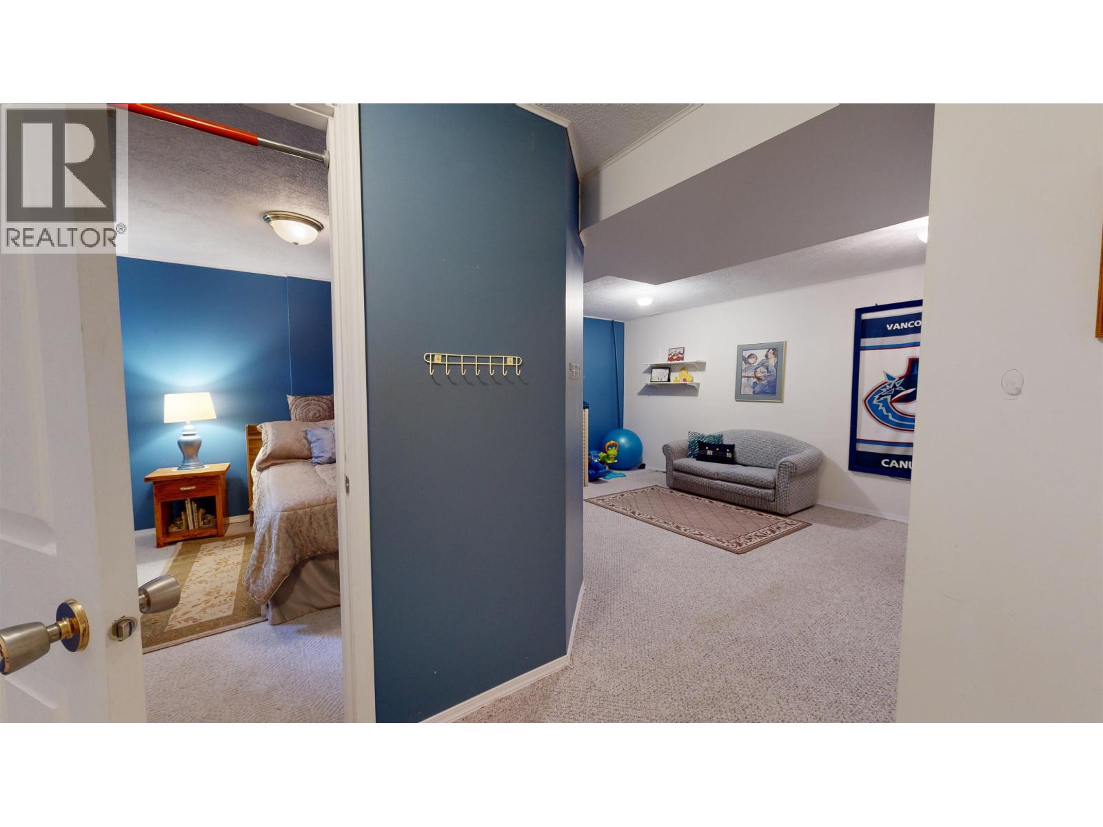 5151 WATSON LAKE ROAD - 37