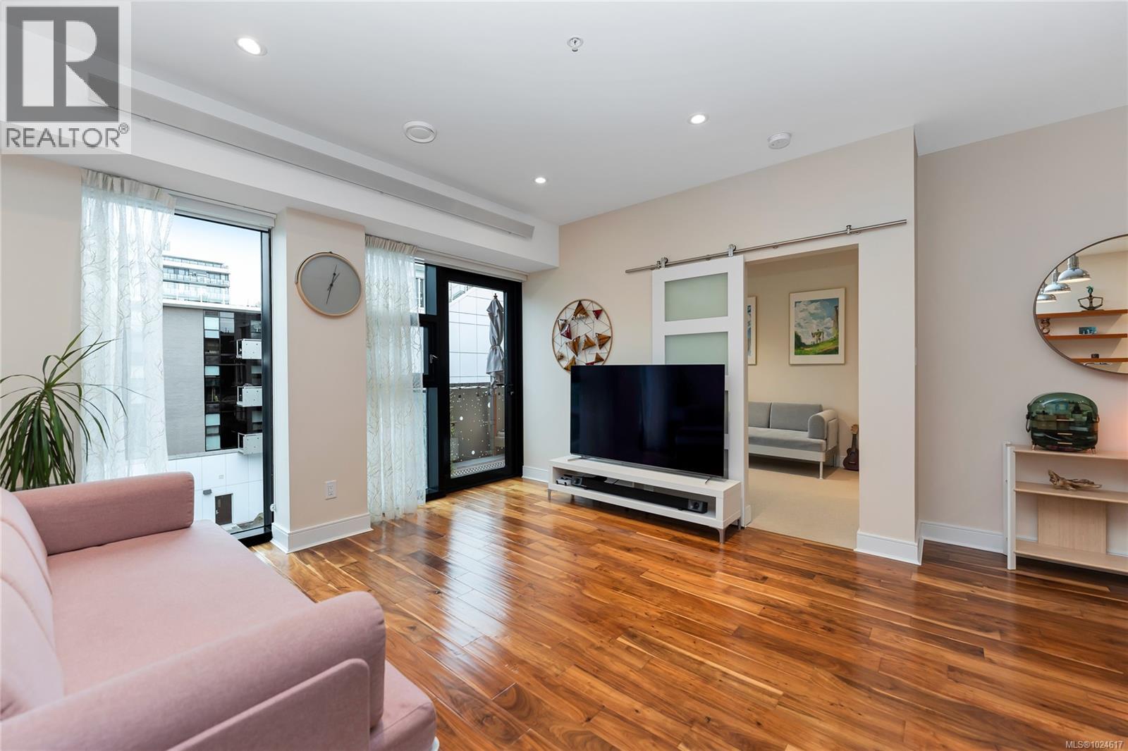 N312 1105 Pandora Avenue, Victoria