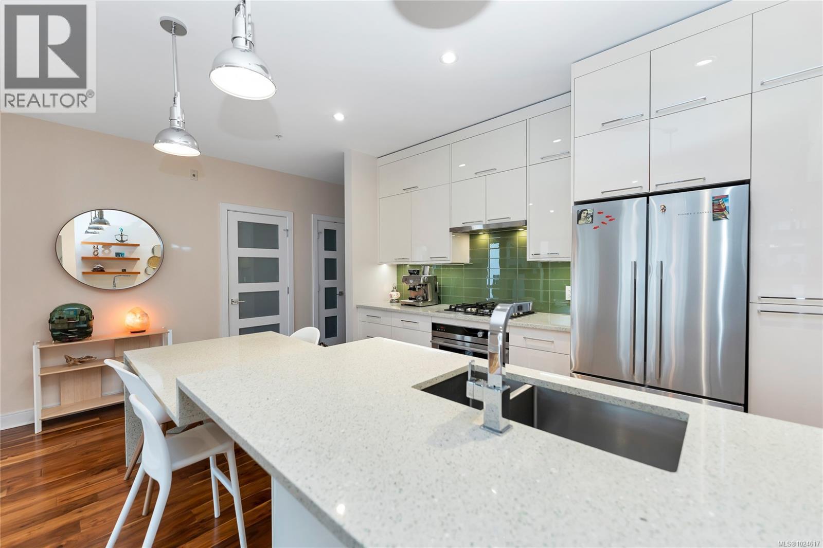 N312 1105 Pandora Avenue, Victoria