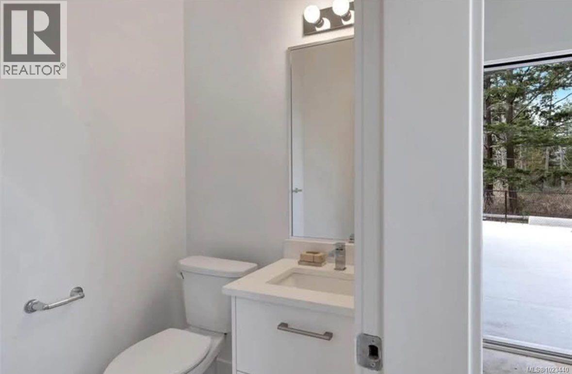 227 Heddle Ave, View Royal