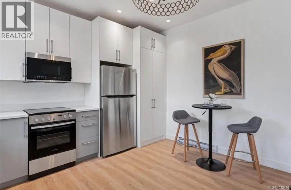 227 Heddle Ave, View Royal