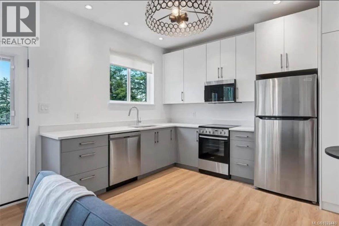 227 Heddle Ave, View Royal