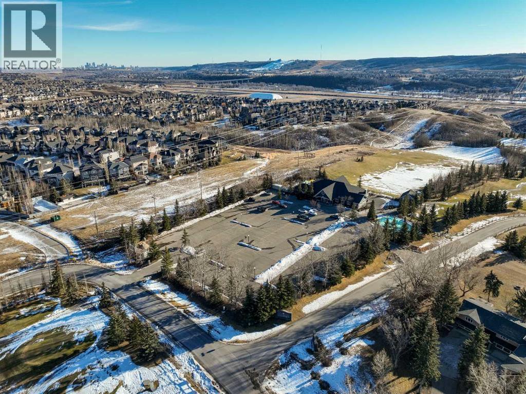 Single Family House for Sale in  Tuscany Vista Road NW Tuscany Calgary 