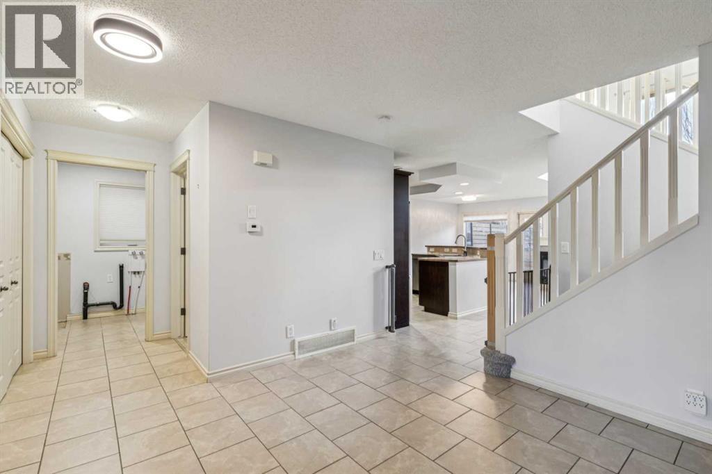 Single Family House for Sale in  Tuscany Vista Road NW Tuscany Calgary 