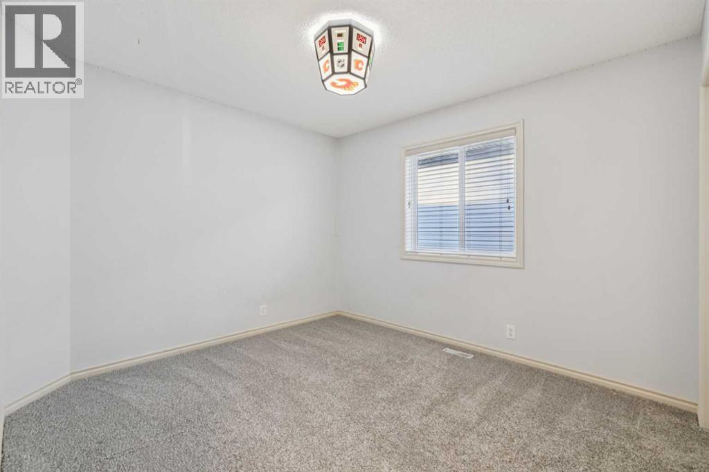 Single Family House for Sale in  Tuscany Vista Road NW Tuscany Calgary 