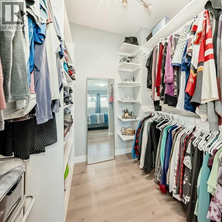 Single Family House 3 Level for Sale in  A Street SE Ogden Calgary 