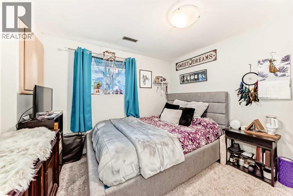 Single Family House 3 Level for Sale in  A Street SE Ogden Calgary 