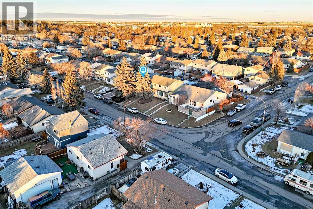 Single Family House 3 Level for Sale in  A Street SE Ogden Calgary 