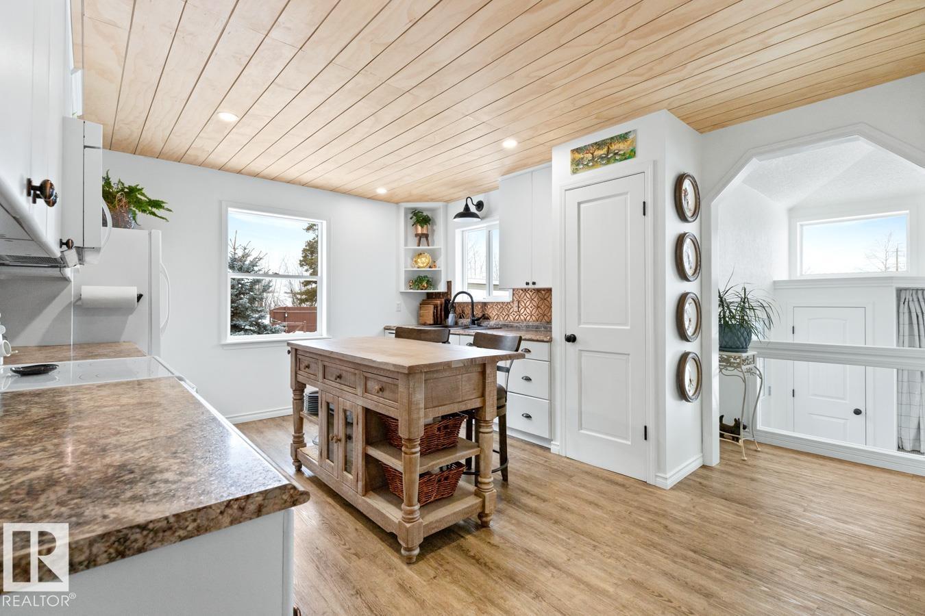 57332 RGE ROAD 213A, Rural Sturgeon County