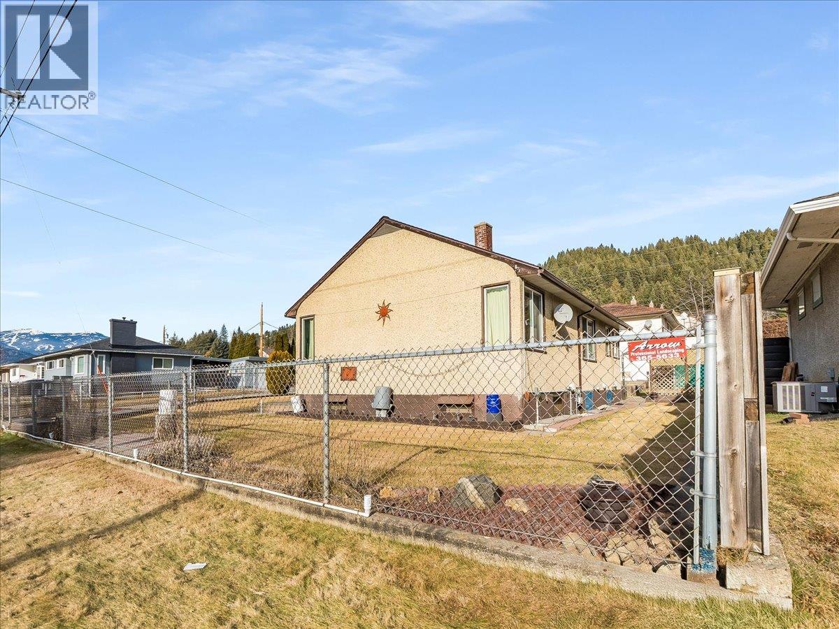 3201 Highway Drive, Trail