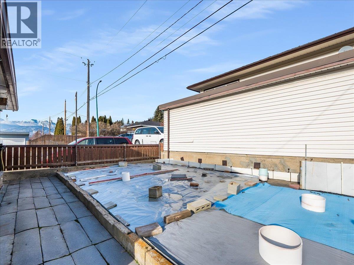 3201 Highway Drive, Trail