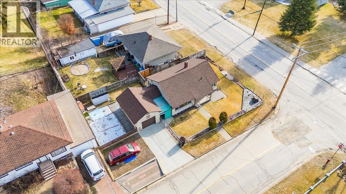 3201 Highway Drive, Trail