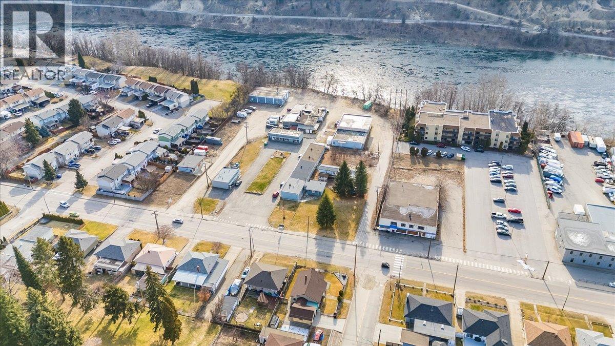 3201 Highway Drive, Trail