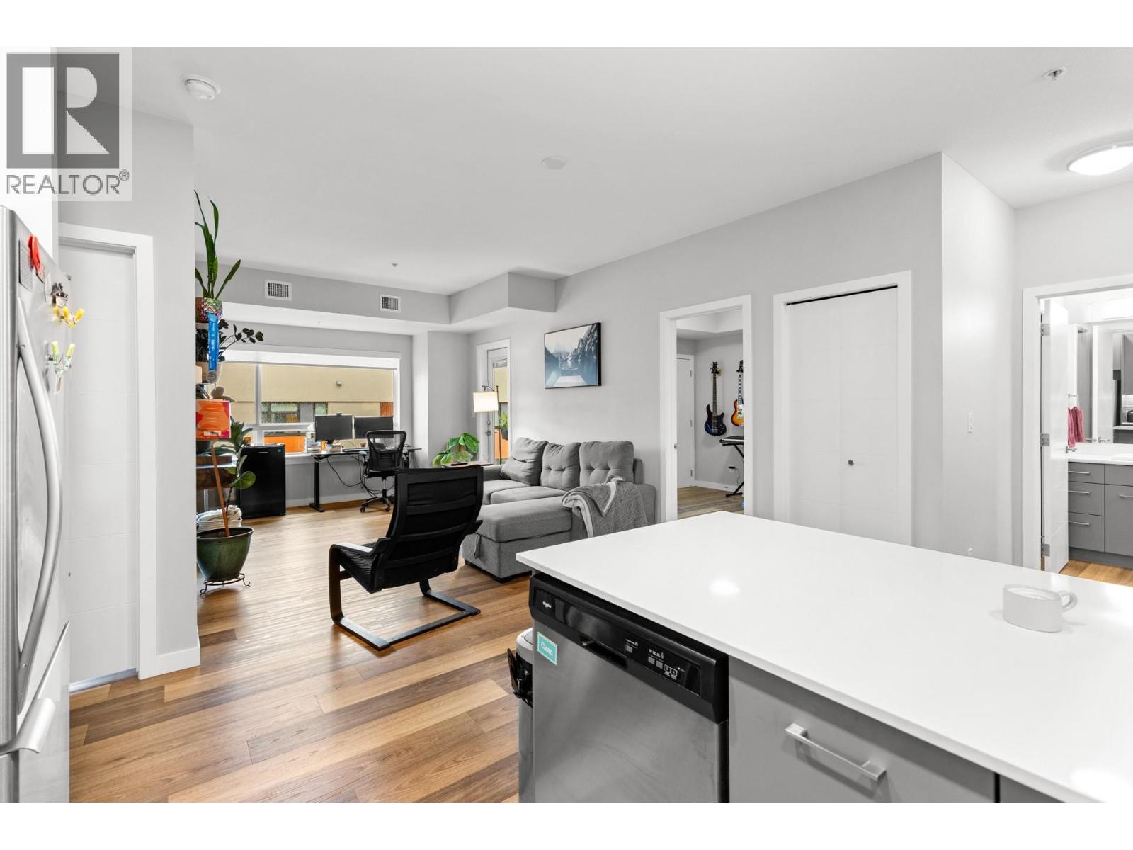 409 722 Valley Road, Kelowna