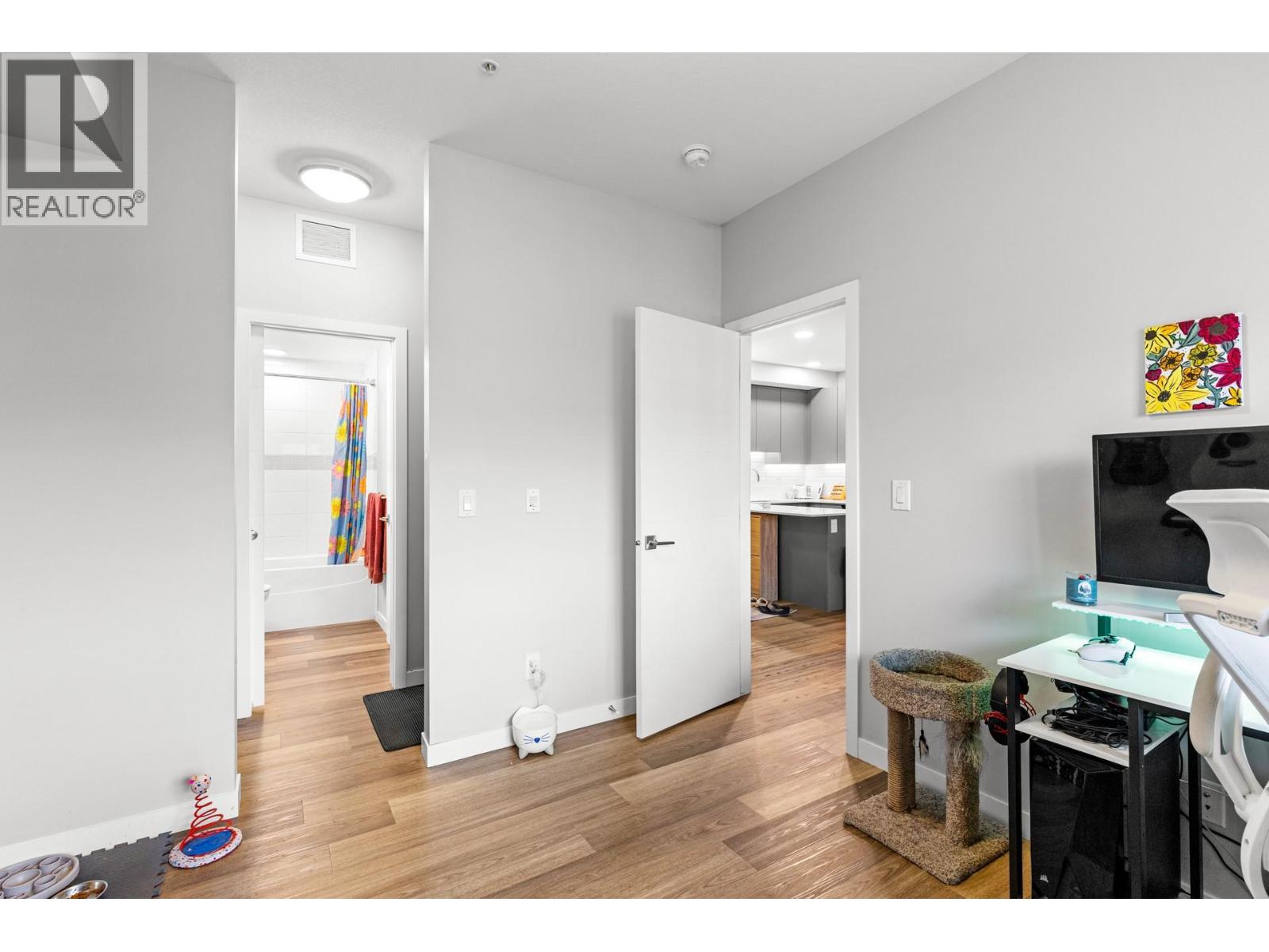 #409 722 Valley Road Lot# 73 - 17
