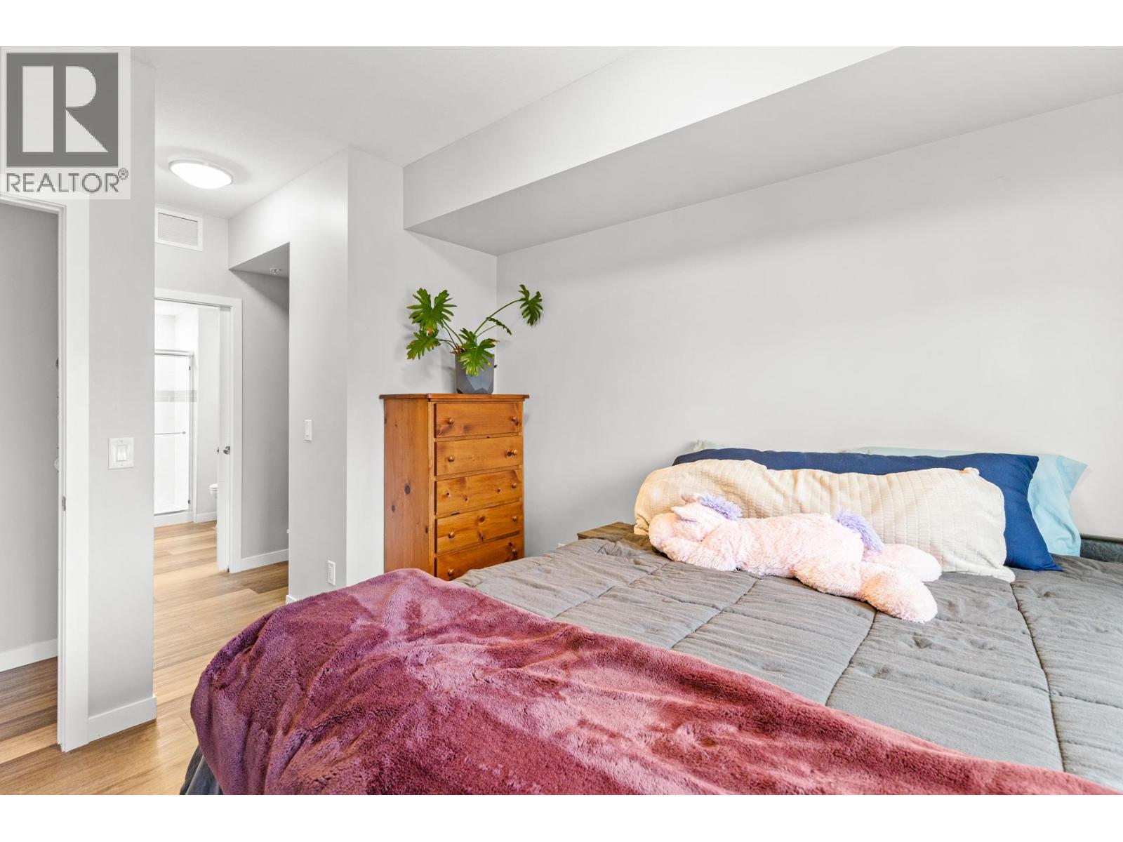 409 722 Valley Road, Kelowna