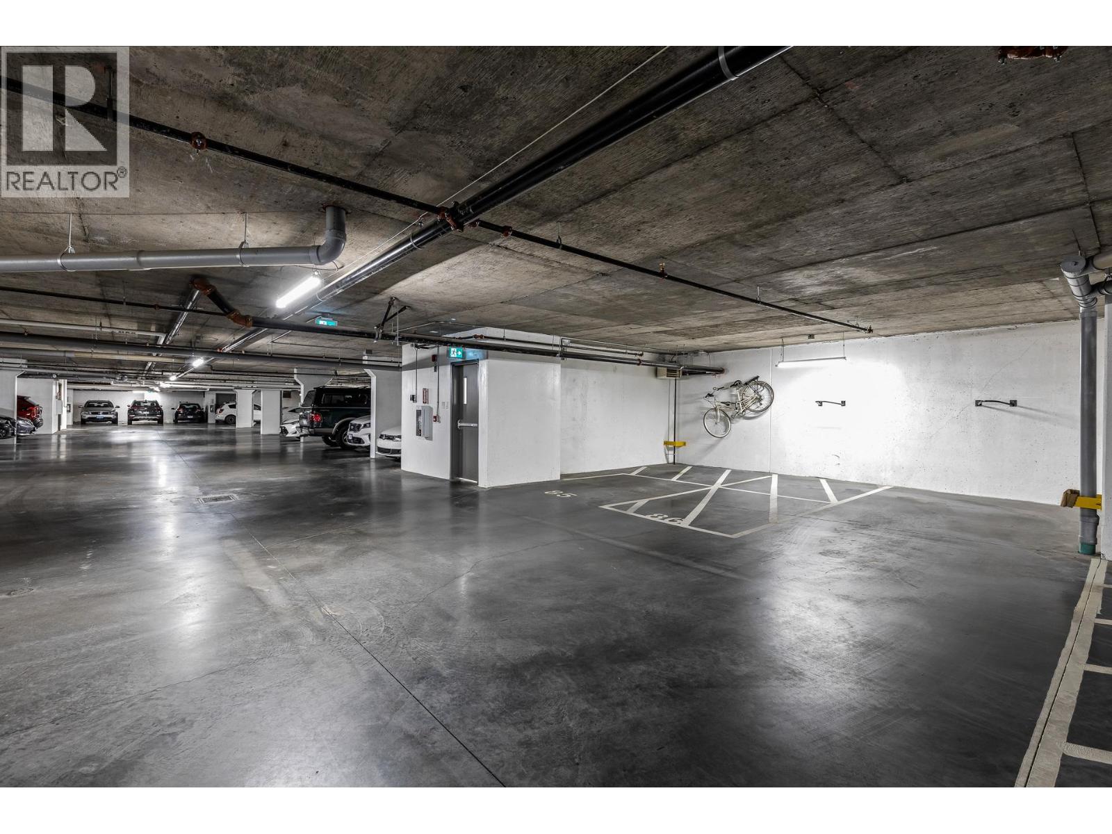 409 722 Valley Road, Kelowna