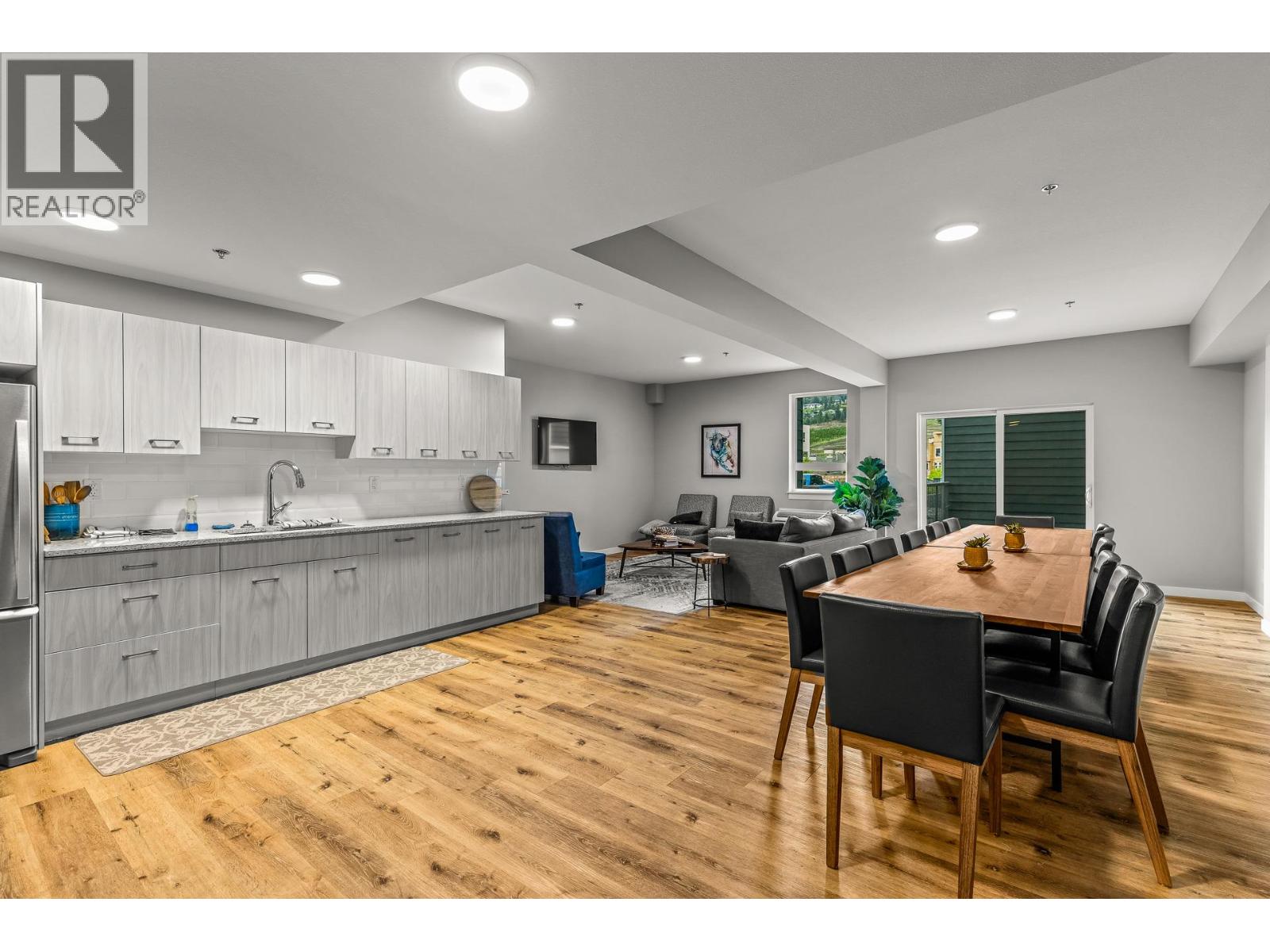 409 722 Valley Road, Kelowna