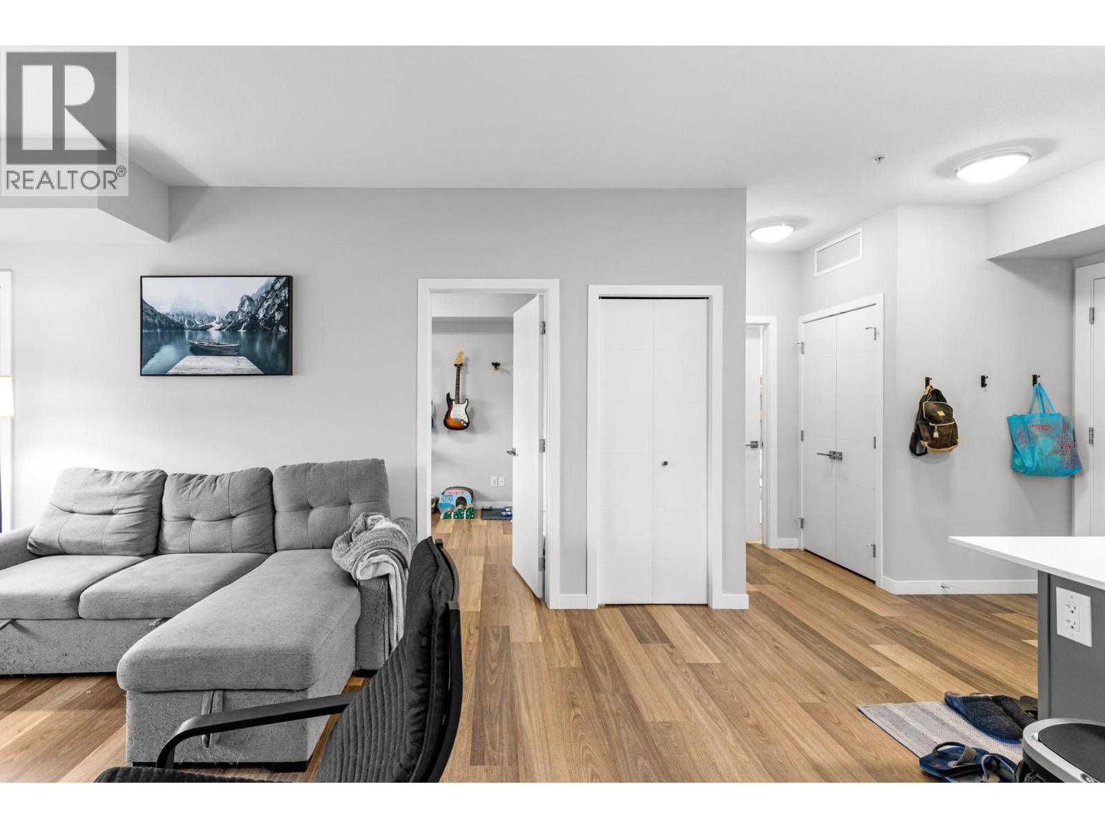 409 722 Valley Road, Kelowna