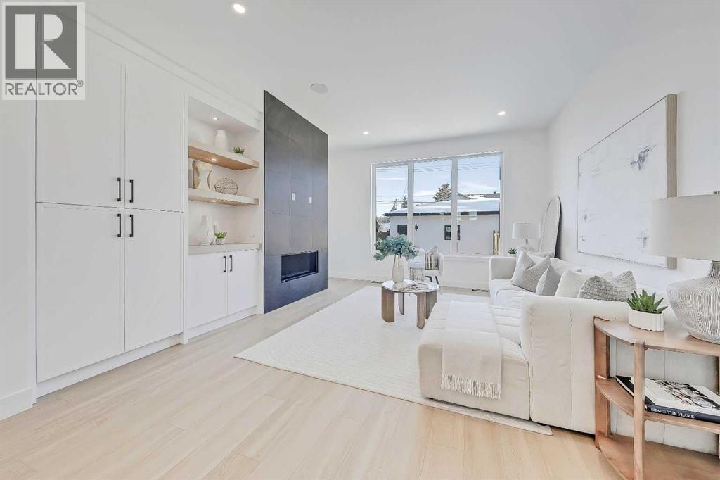 Single Family House for Sale in   Street NW Bowness Calgary 