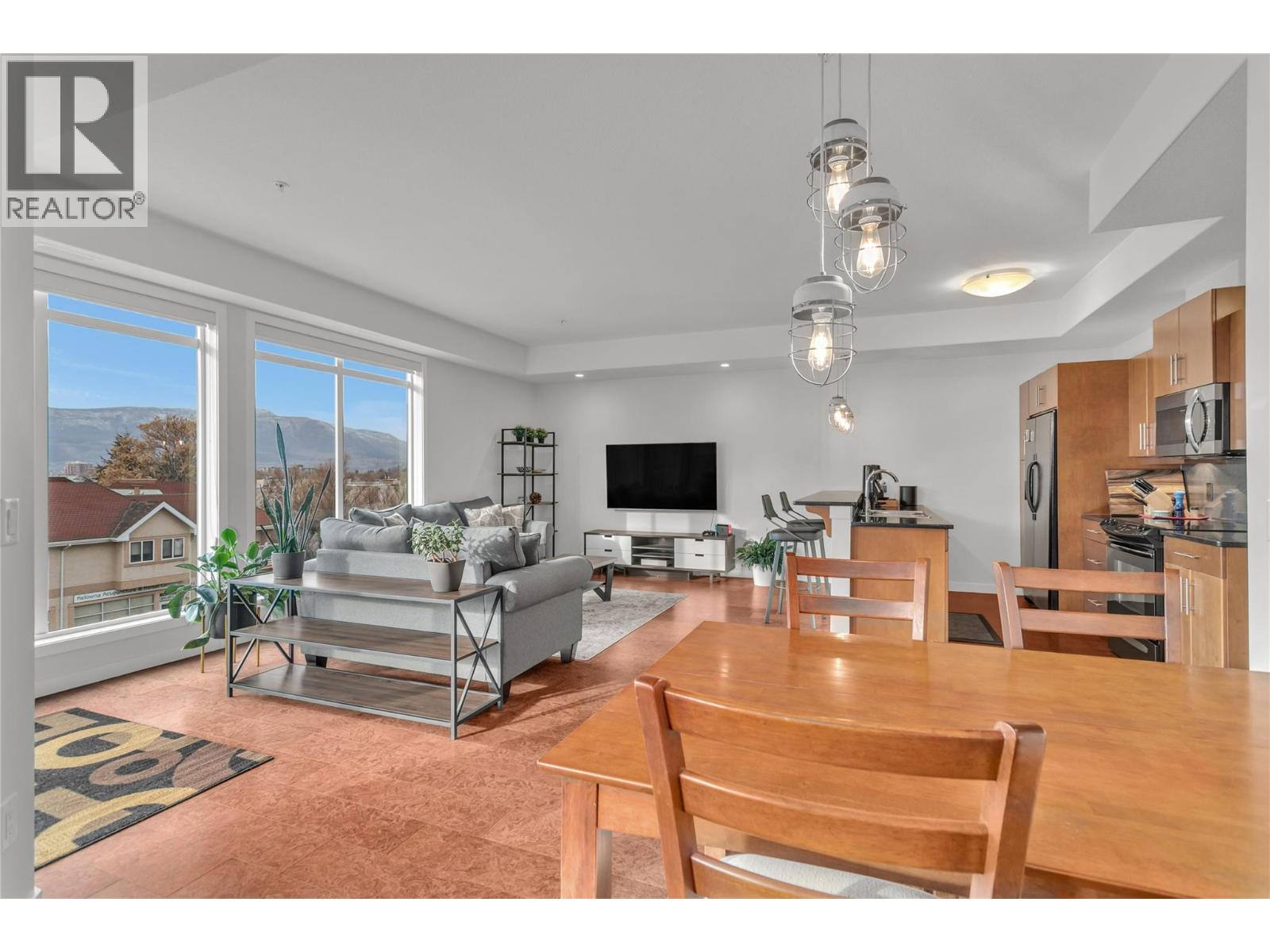 311 1933 Ambrosi Road, Kelowna