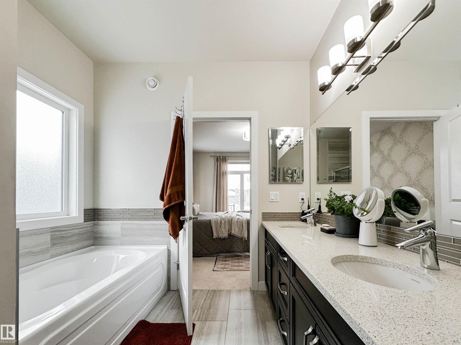 31 LEGACY TC, St. Albert