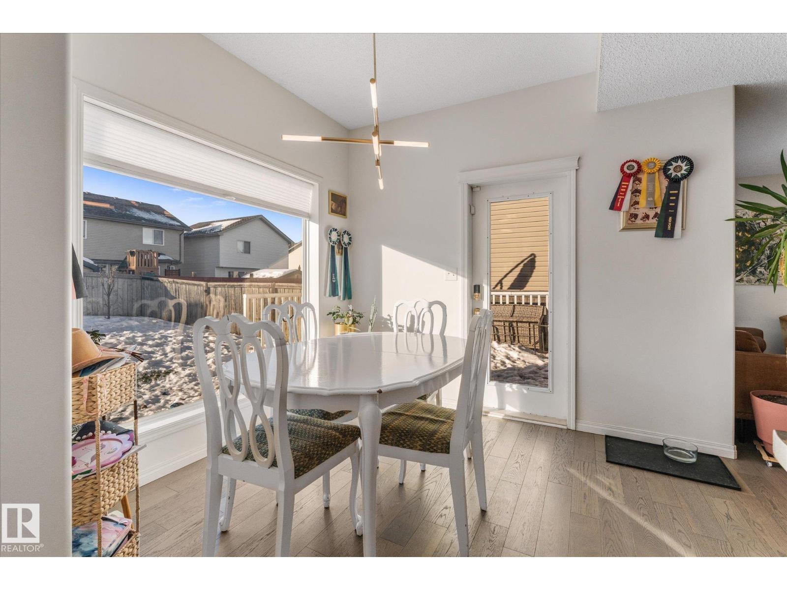 14 WISTERIA LN, Fort Saskatchewan