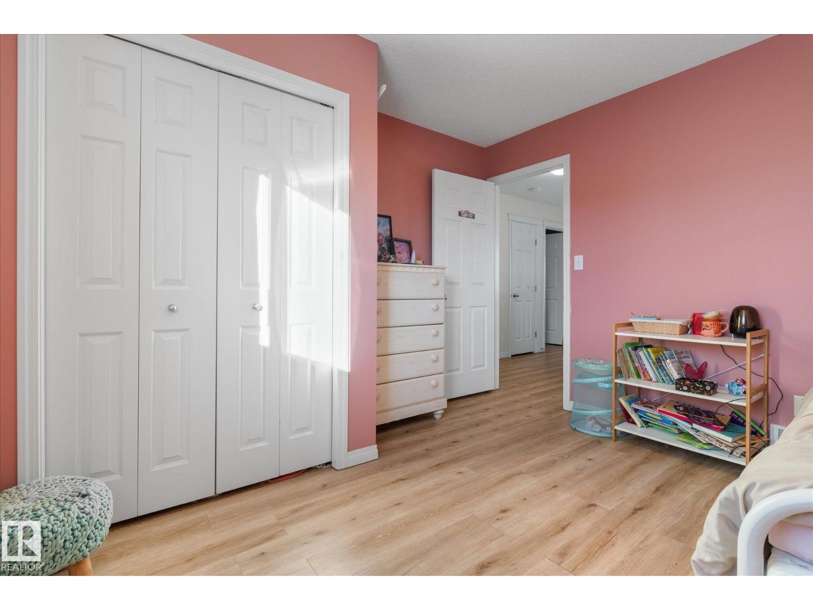 14 WISTERIA LN, Fort Saskatchewan