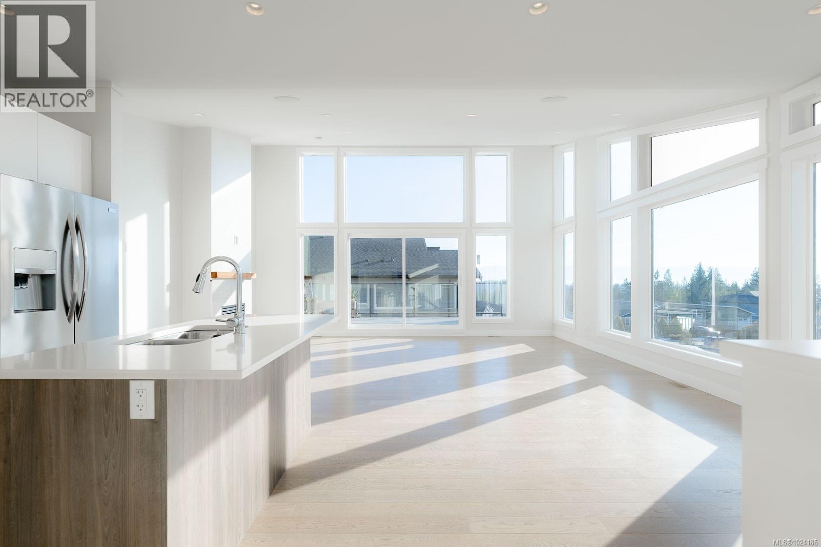 2211 Winfield Dr, Sooke