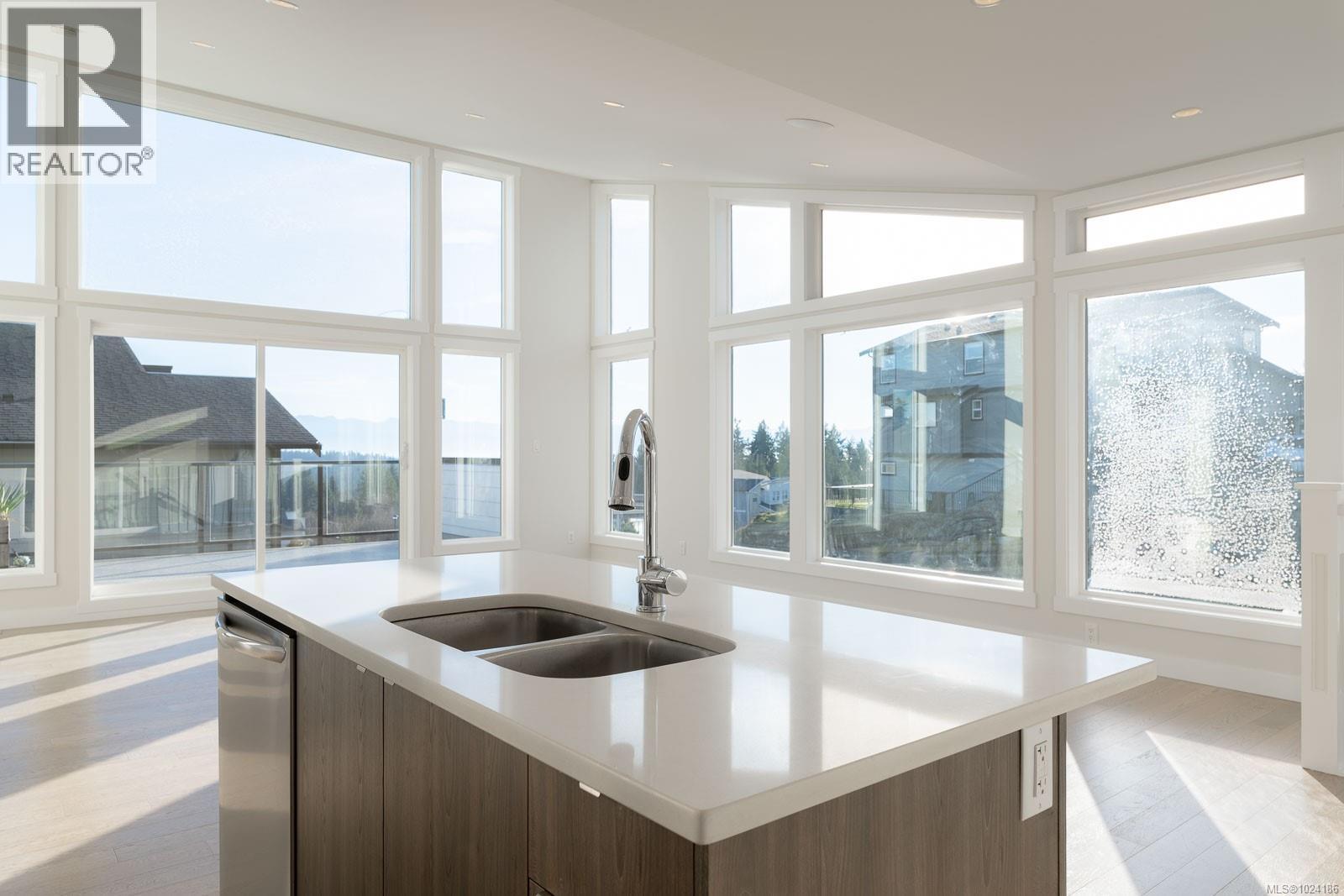 2211 Winfield Dr, Sooke