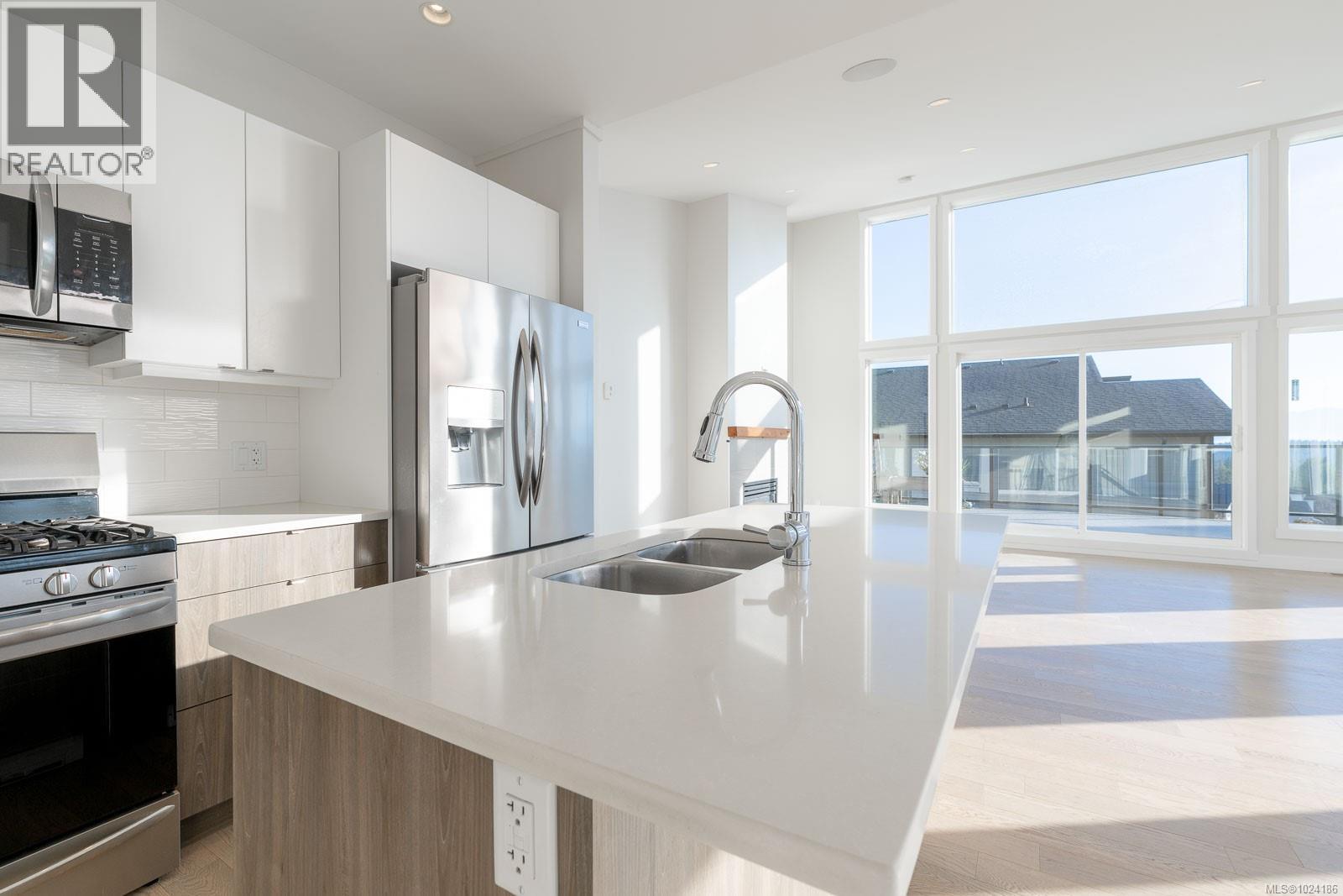 2211 Winfield Dr, Sooke