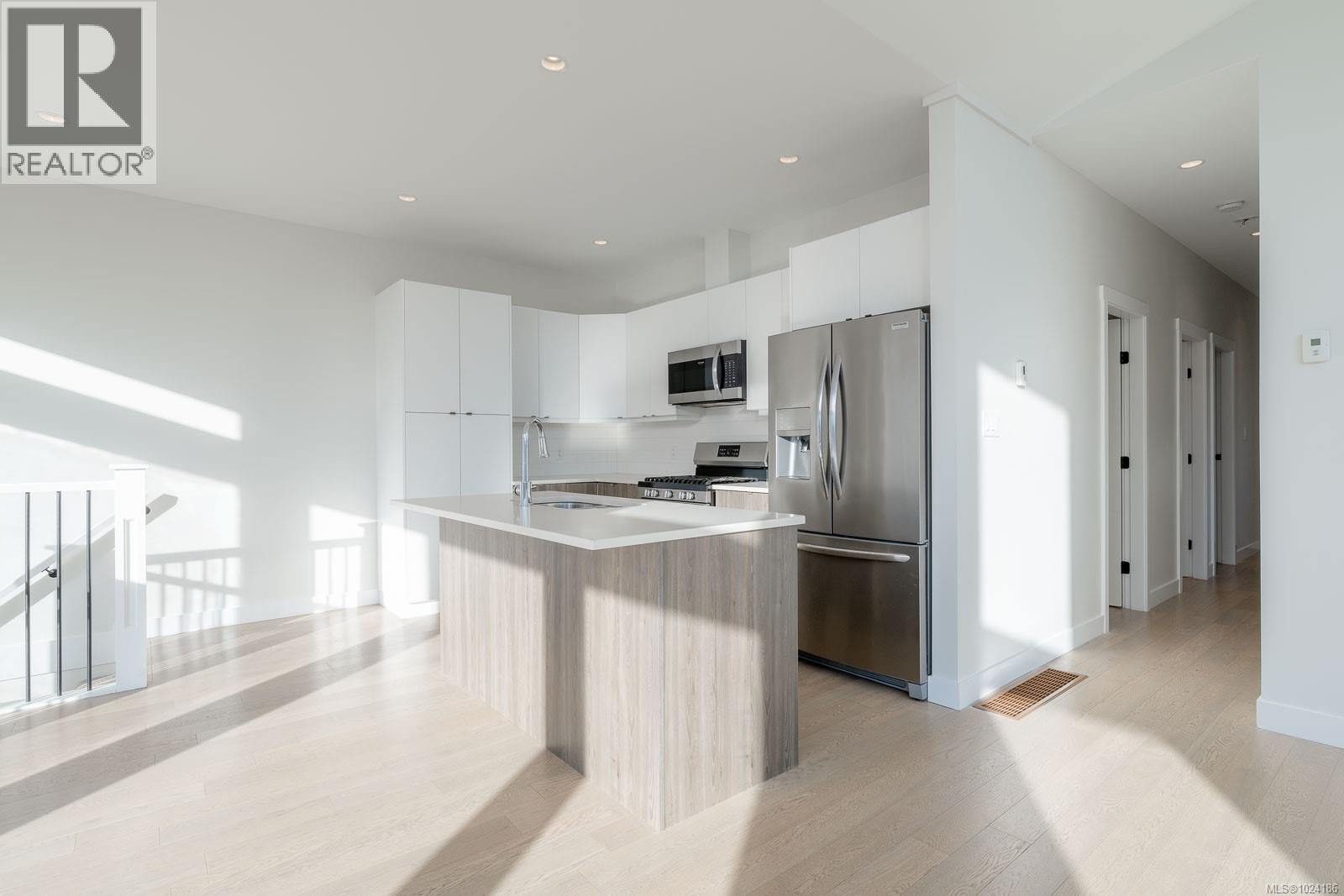 2211 Winfield Dr, Sooke