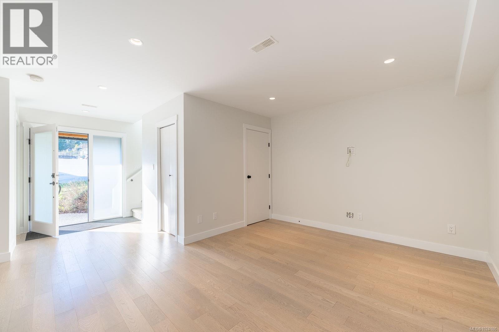 2211 Winfield Dr, Sooke