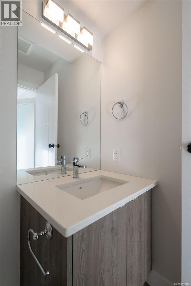 2211 Winfield Dr, Sooke