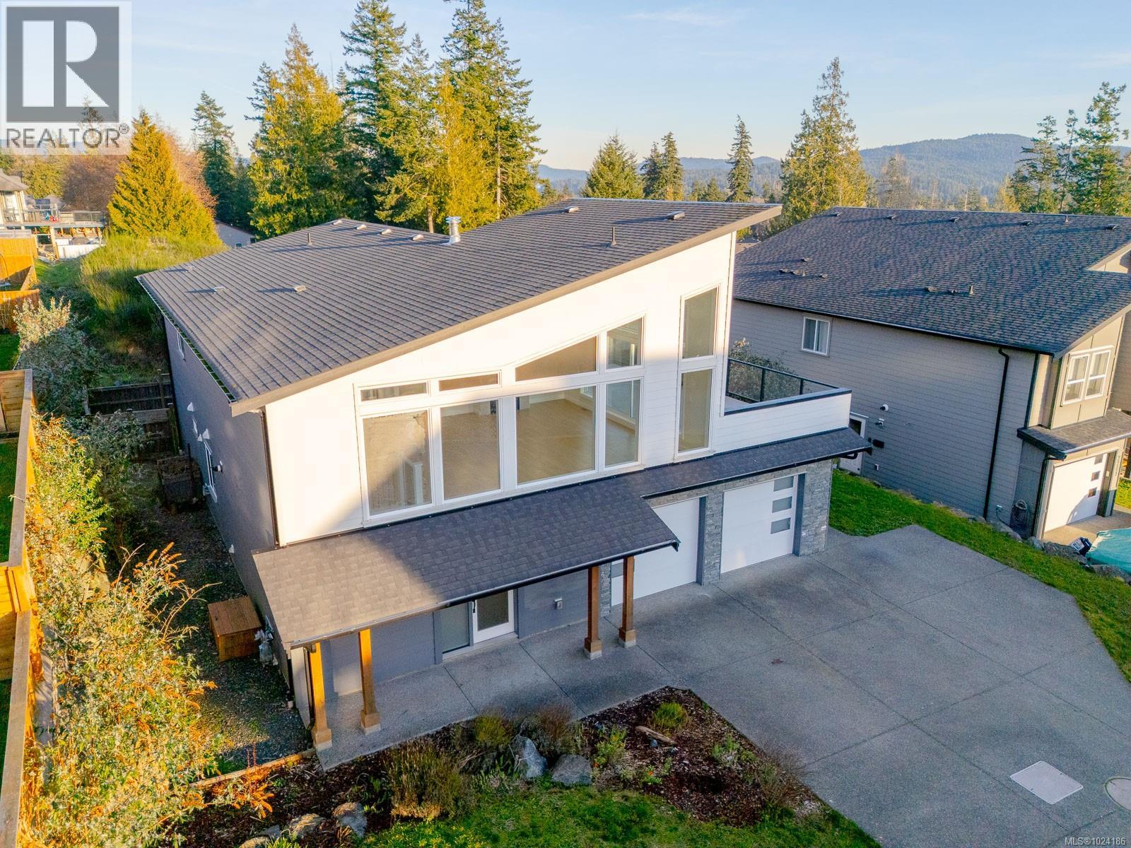 2211 Winfield Dr, Sooke