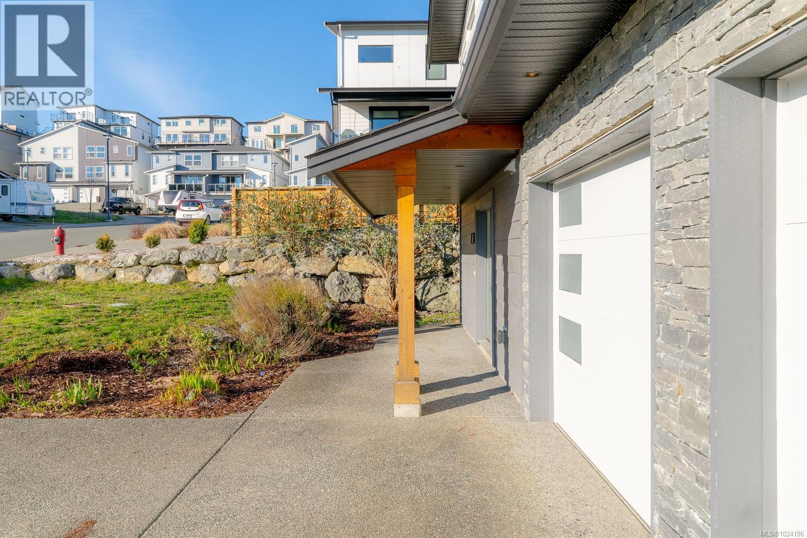 2211 Winfield Dr, Sooke