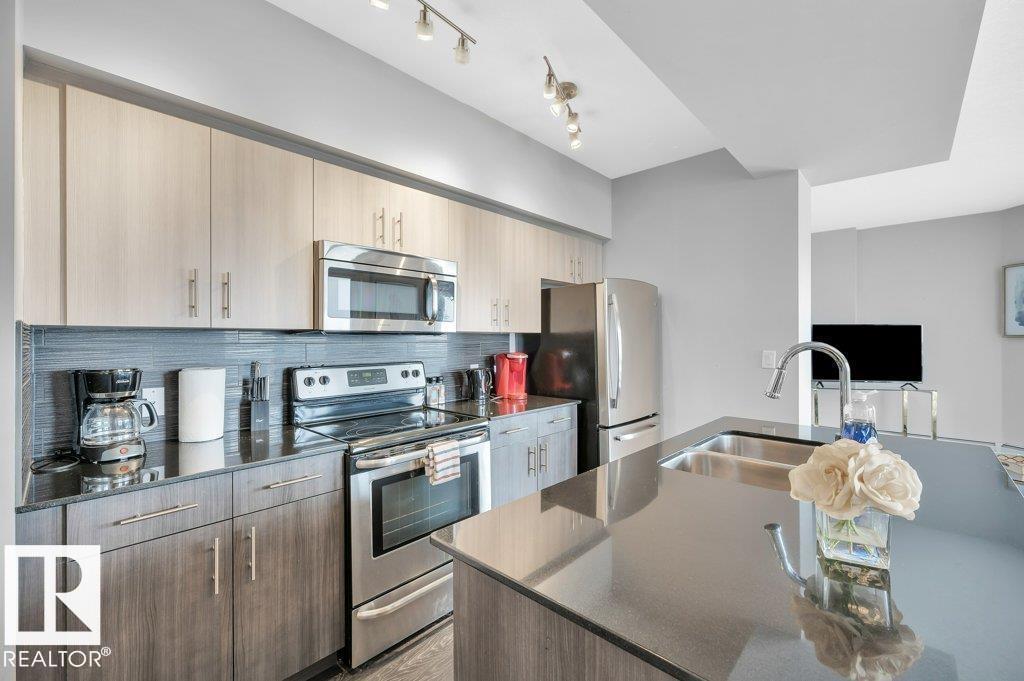 #2107 10226 104 ST NW - 14