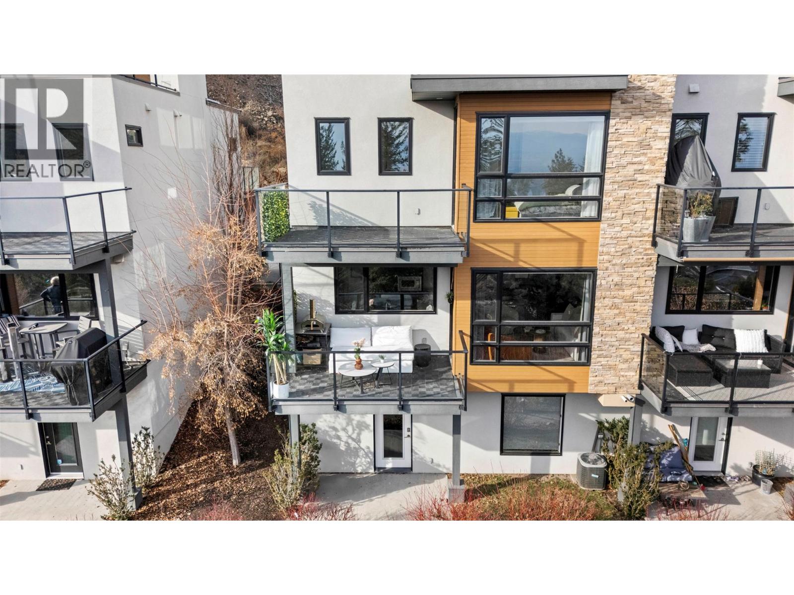 16 1818 Peak Point Court, West Kelowna